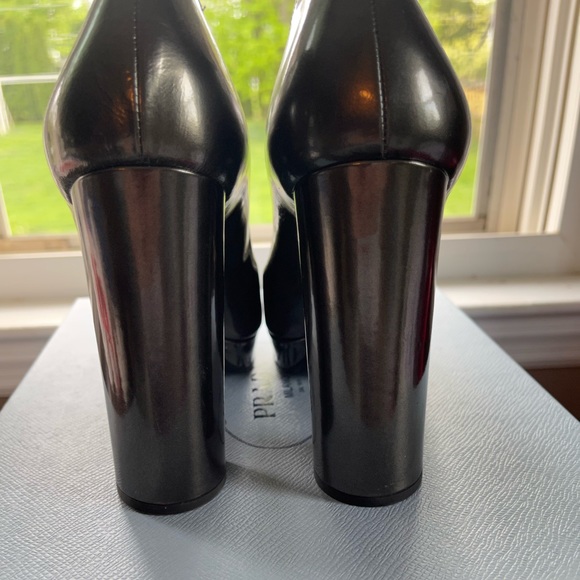 PRADA gunmental pumps - never worn - NIB - Picture 2 of 9